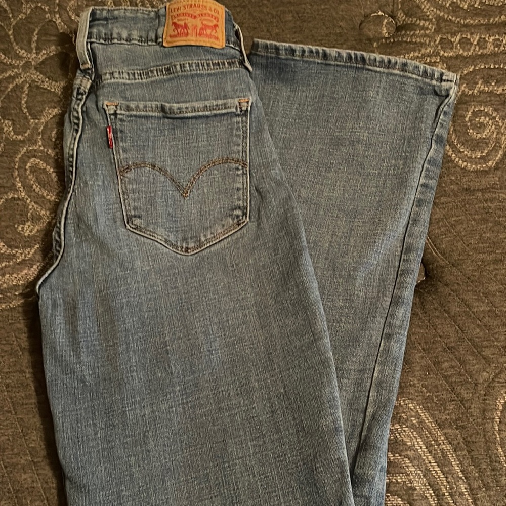 Light Levi bootcut jeans